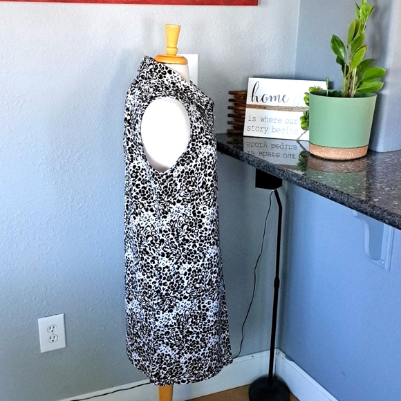 Leopard Print Athletic Dress | 1X - Picture 3 of 6